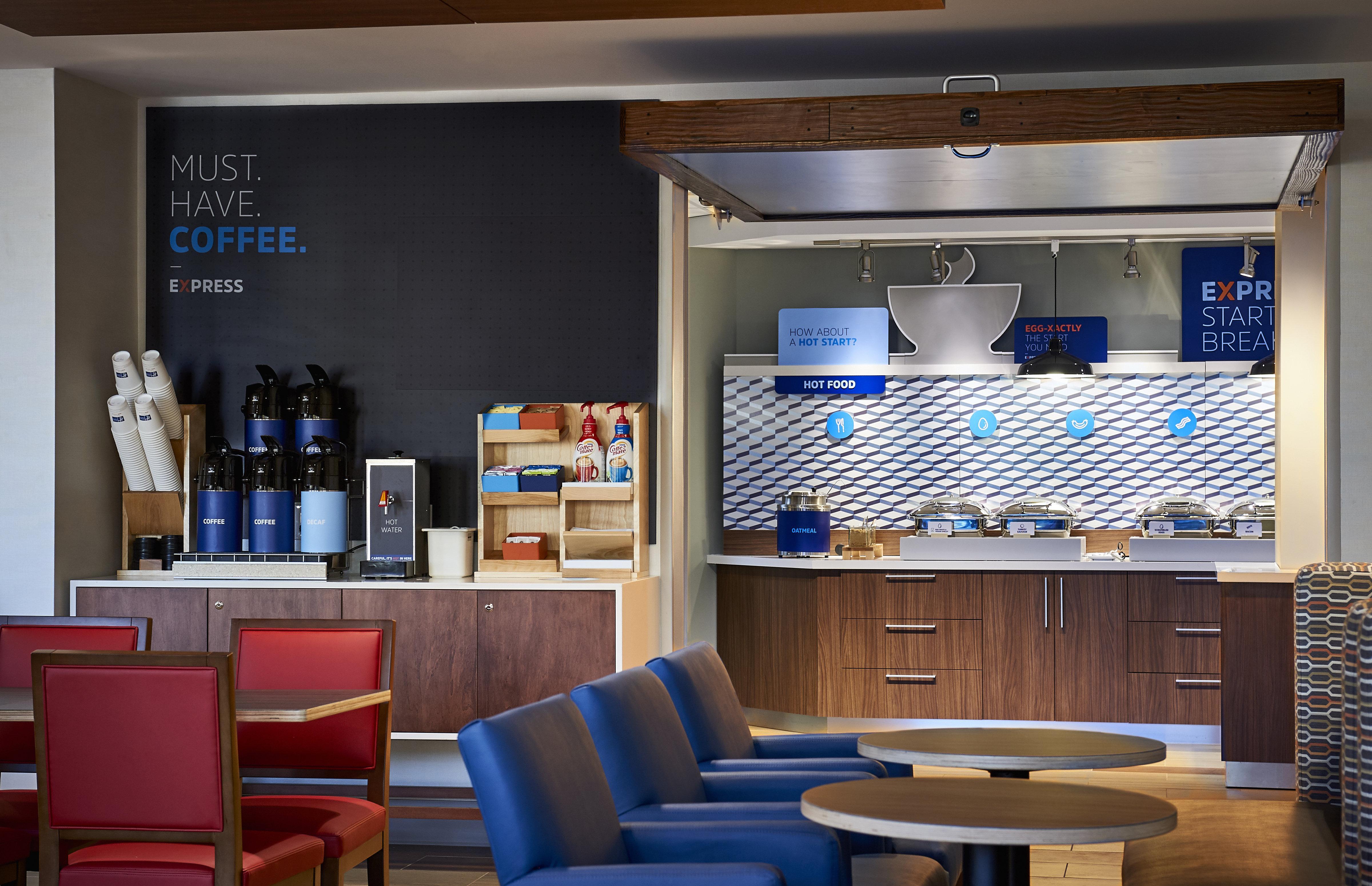 סנט פיטרס Holiday Inn Express & Suites - St Peters By Ihg מראה חיצוני תמונה