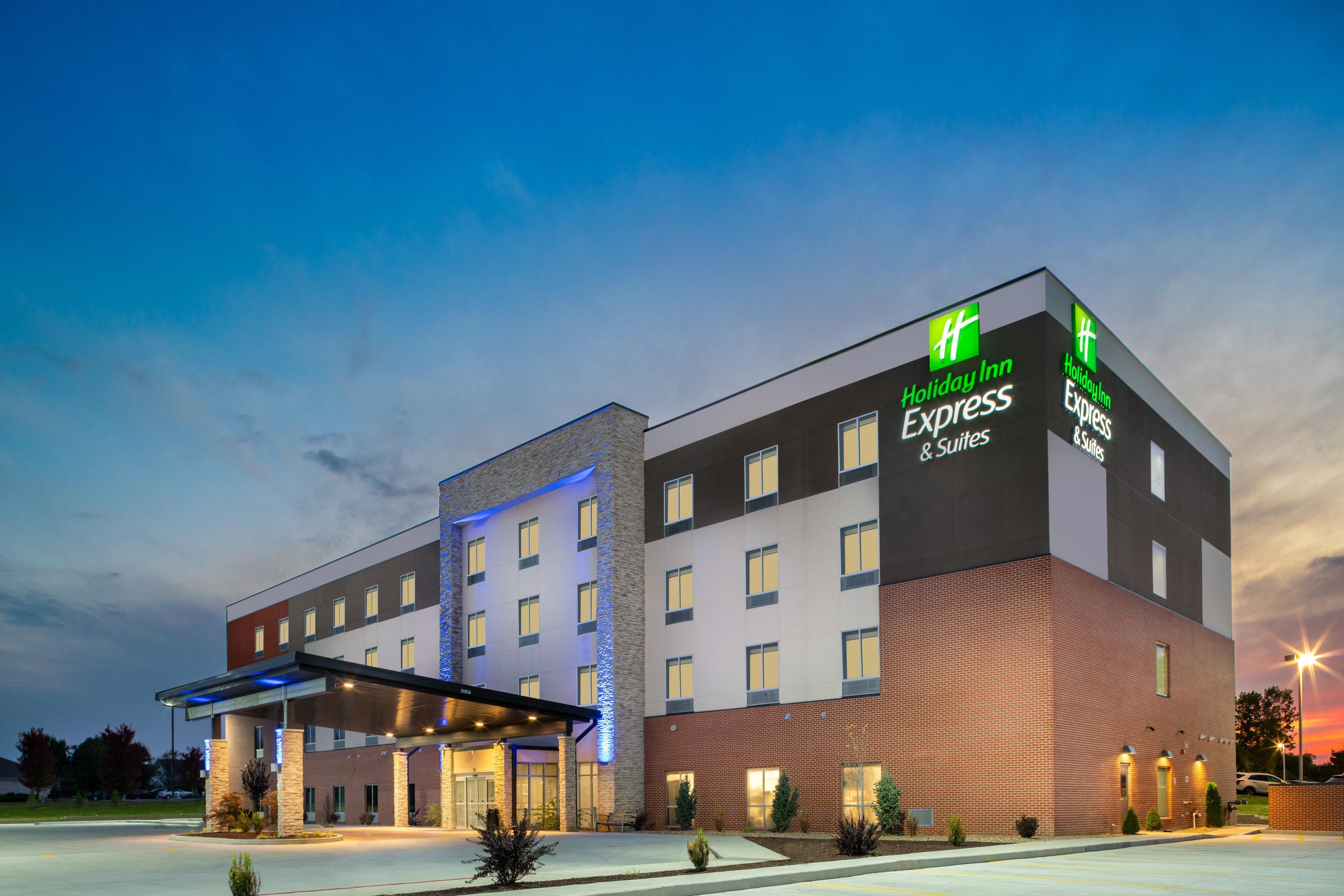 סנט פיטרס Holiday Inn Express & Suites - St Peters By Ihg מראה חיצוני תמונה